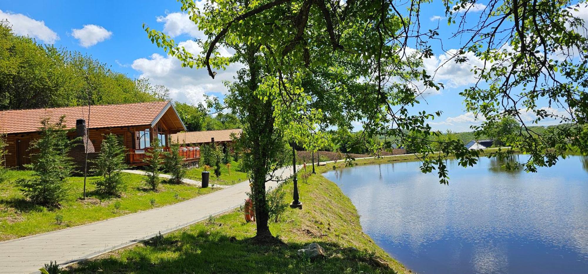 Bioland Villa'S Novoberdo Buitenkant foto